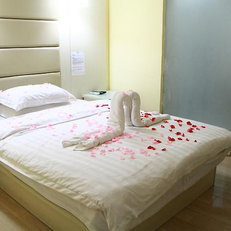 Yimi Inn Chen Clan Academy Metro Station Branch Гуанджоу Екстериор снимка